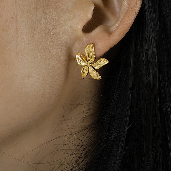 Gold Floral Earrings*Waterproof Jewelry - Picture 5 of 5